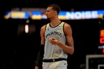 NBA官网预测马刺4-1开拓者：文班亚马首次季后赛 篮板争夺是关键